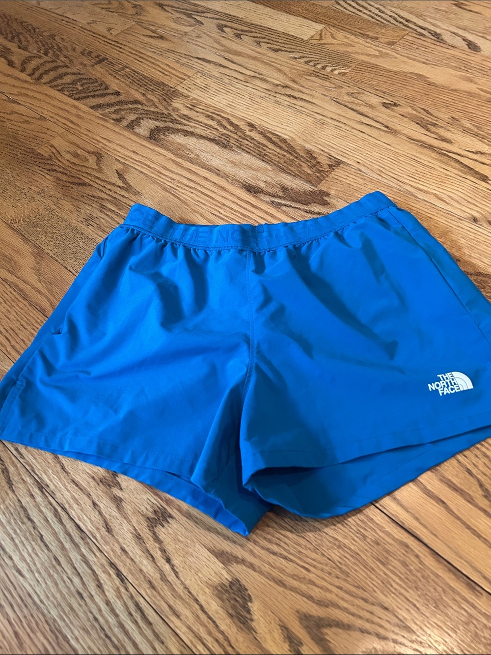 North Face Shorts size small